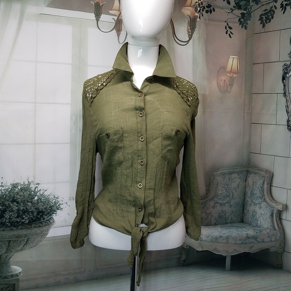 Roommates blouse size large green